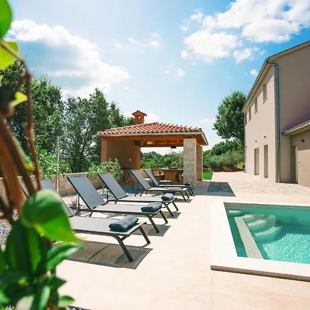 Nice Home In Vizinada